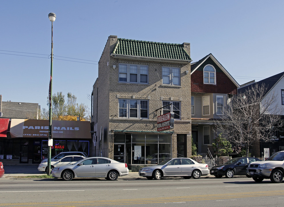 3049 N Ashland Ave in Chicago, IL - Building Photo