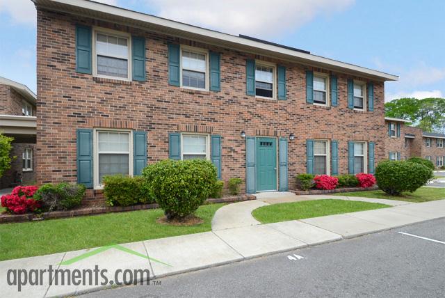 Chestnut Arms Apartments in Newport News, VA - Foto de edificio