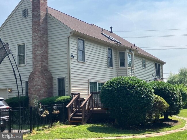 17500 Jacobs Ct in Rockville, MD - Building Photo - Building Photo