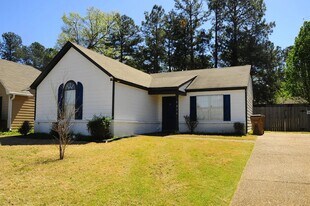 6899 Lagrange Cir S in Cordova, TN - Building Photo
