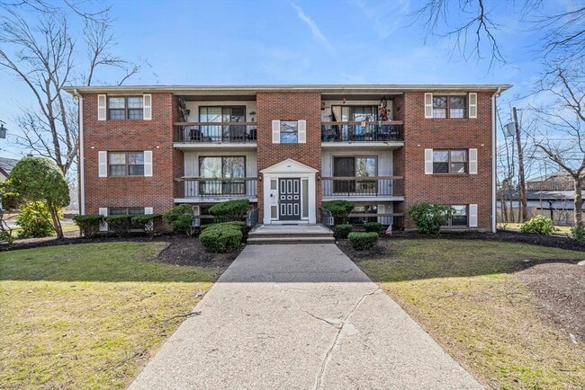 property at 1 Centre St