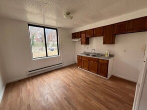 1028 E 5th St in Alton, IL - Building Photo - Building Photo