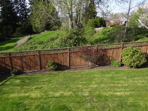 829 Blueberry Ln in Bellingham, WA - Building Photo - Building Photo