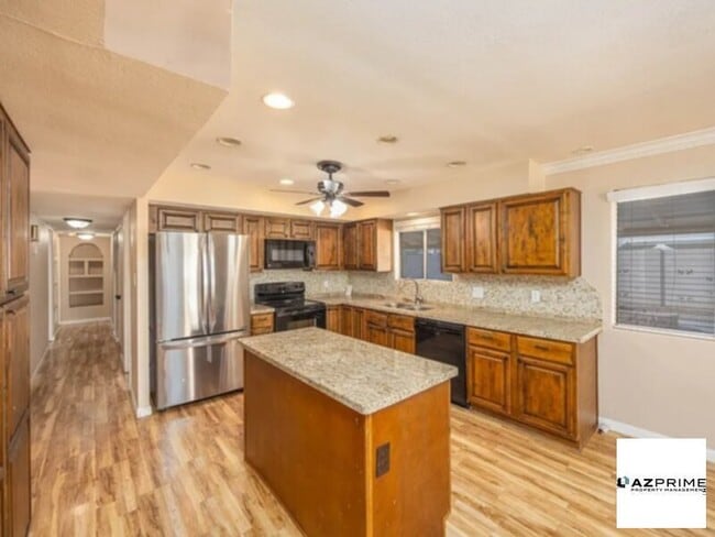 1042 E Main St in Mesa, AZ - Building Photo - Building Photo