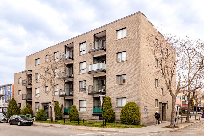 Condo Marquette in Montréal, QC - Building Photo - Primary Photo