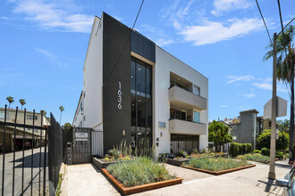 1630 - 1636 N Fuller Ave in West Hollywood, CA - Building Photo - Primary Photo