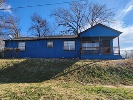 630 S Lester Ln in Purcell, OK - Building Photo