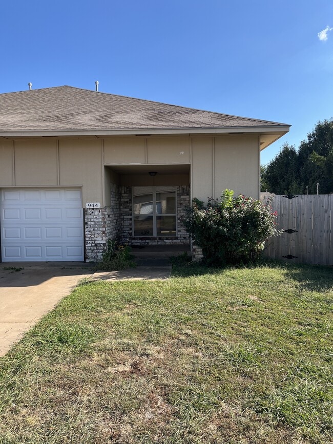 property at 944 SW 98th St