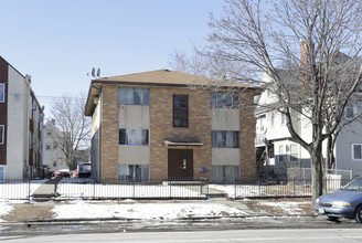 2222 Portland Ave S in Minneapolis, MN - Building Photo - Building Photo