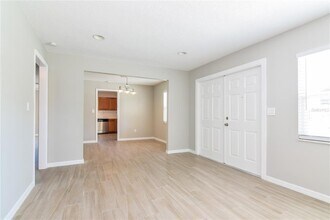 2112 Sylvester Ct in Lakeland, FL - Building Photo - Building Photo