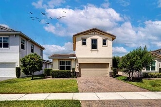 4281 Marina Way in Lighthouse Point, FL - Building Photo - Building Photo