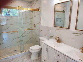 529 Maple Ave in Uniondale, NY - Building Photo - Building Photo