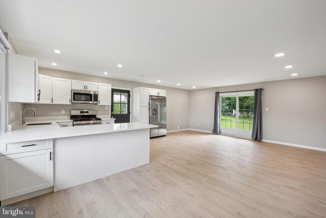 5317 Oldcastle Ln in Springfield, VA - Building Photo - Building Photo