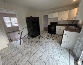 9700 Bennington Ave in Kansas City, MO - Building Photo - Building Photo