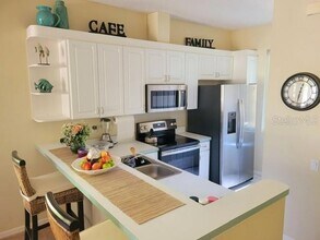 8512 54th Ave Cir E in Bradenton, FL - Building Photo - Building Photo