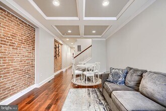 1730 E Chase St in Baltimore, MD - Building Photo - Building Photo