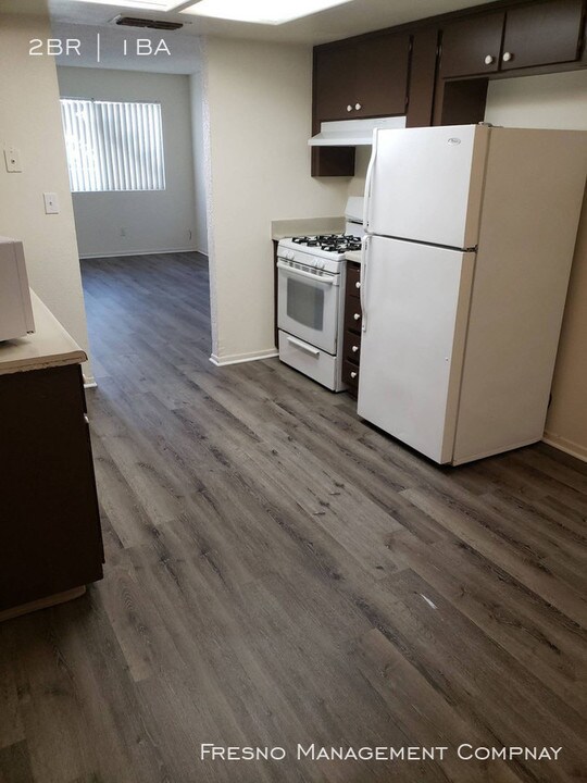 4845 E Lane Ave-Unit -#102 in Fresno, CA - Building Photo