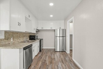 403 Babb Dr in Oklahoma City, OK - Foto de edificio - Building Photo