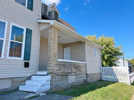 321 6th St W, Unit 1