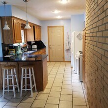 3829 Pine Ln in Minnetonka, MN - Building Photo - Building Photo