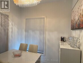 90 Tisdale Ave in Toronto, ON - Building Photo - Building Photo
