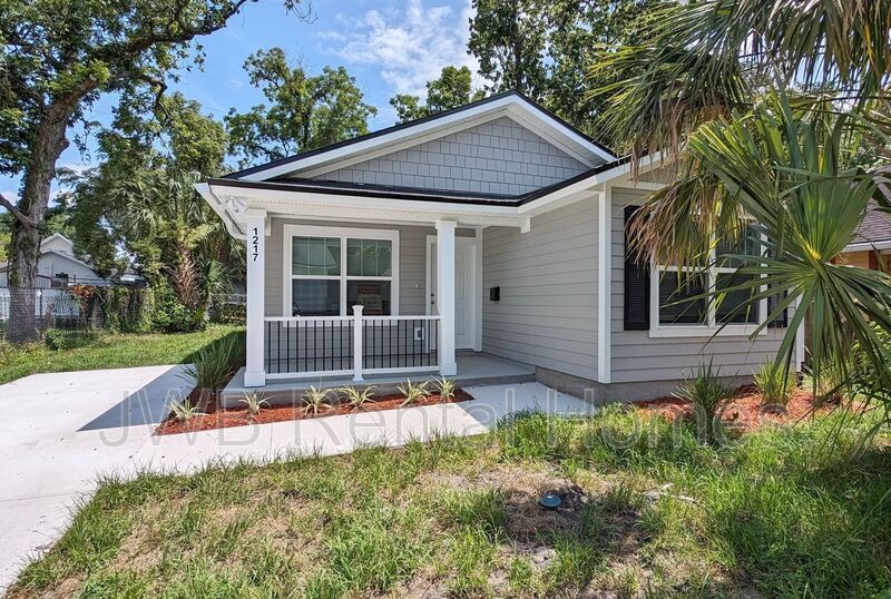 1217 Swift St in Jacksonville, FL - Building Photo