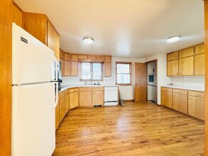 2009 Cameo Ave in Loveland, CO - Foto de edificio - Building Photo