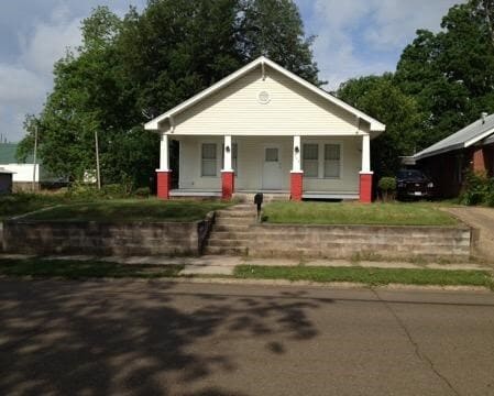 property at 917 Garland Ave