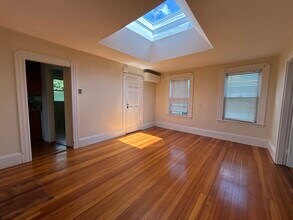 6 Horton St-Unit -3 in Salem, MA - Foto de edificio - Building Photo