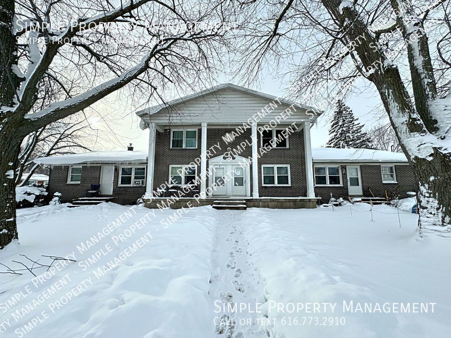 1888 30th St SW, Unit C in Wyoming, MI - Building Photo