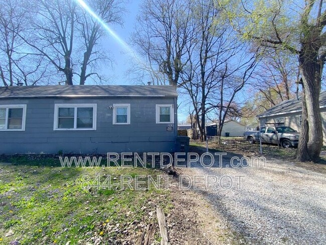 property at 2416 N New York Ave