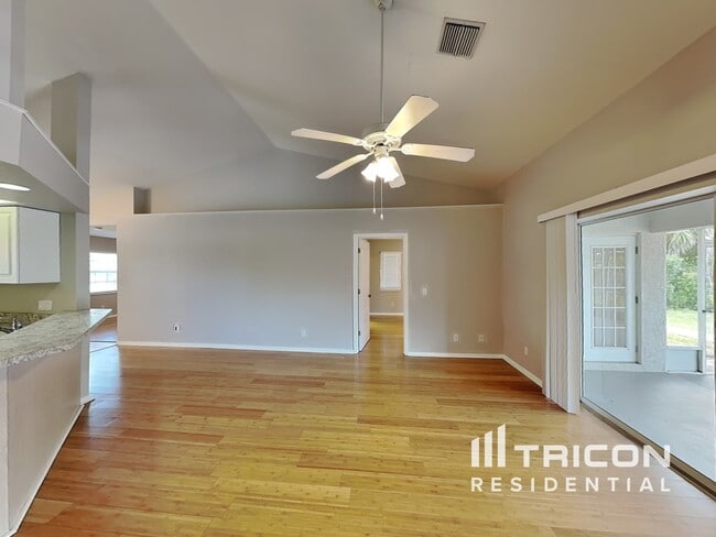 1761 Banyan Dr in Venice, FL - Building Photo - Building Photo