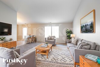 10622 Deercrest Ln in Indianapolis, IN - Building Photo - Building Photo