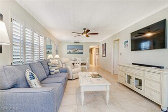 1051 3rd St S in Naples, FL - Building Photo - Building Photo