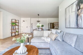 4980 N Vancouver Ave in Portland, OR - Foto de edificio - Building Photo