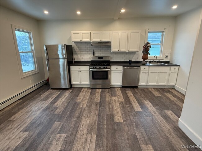 193 Vermont St in Buffalo, NY - Building Photo - Building Photo