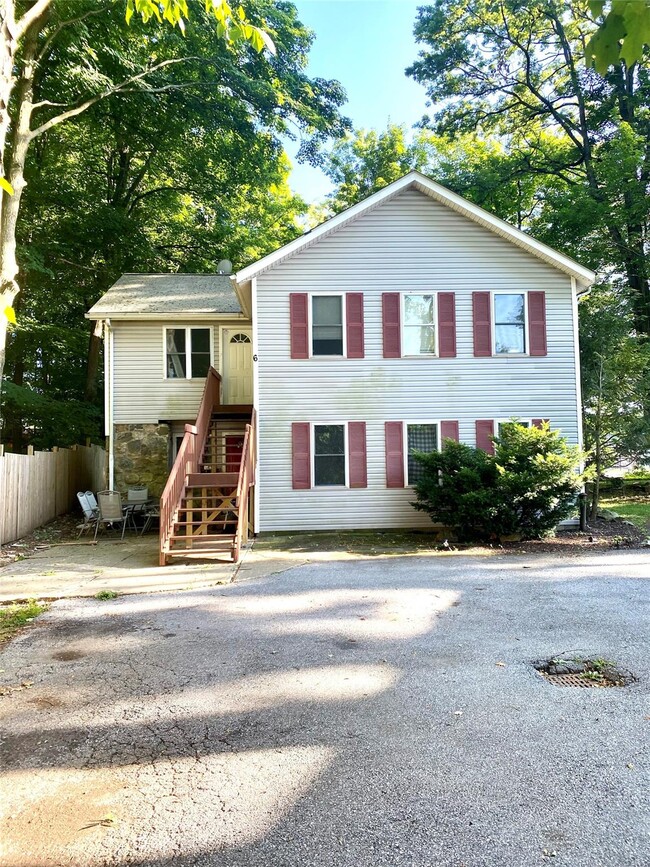 property at 1297 E Main St