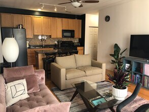 2720 W Cortland St in Chicago, IL - Building Photo - Building Photo