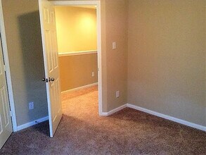 22927 Lily Creek Dr in Tomball, TX - Building Photo - Building Photo