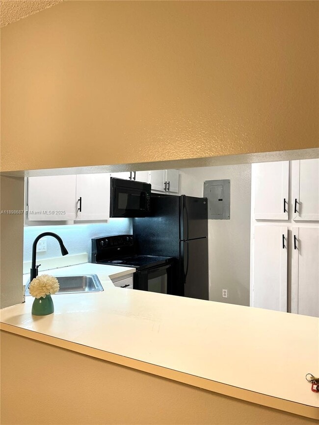 8215 Sun Spring Cir in Orlando, FL - Building Photo - Building Photo