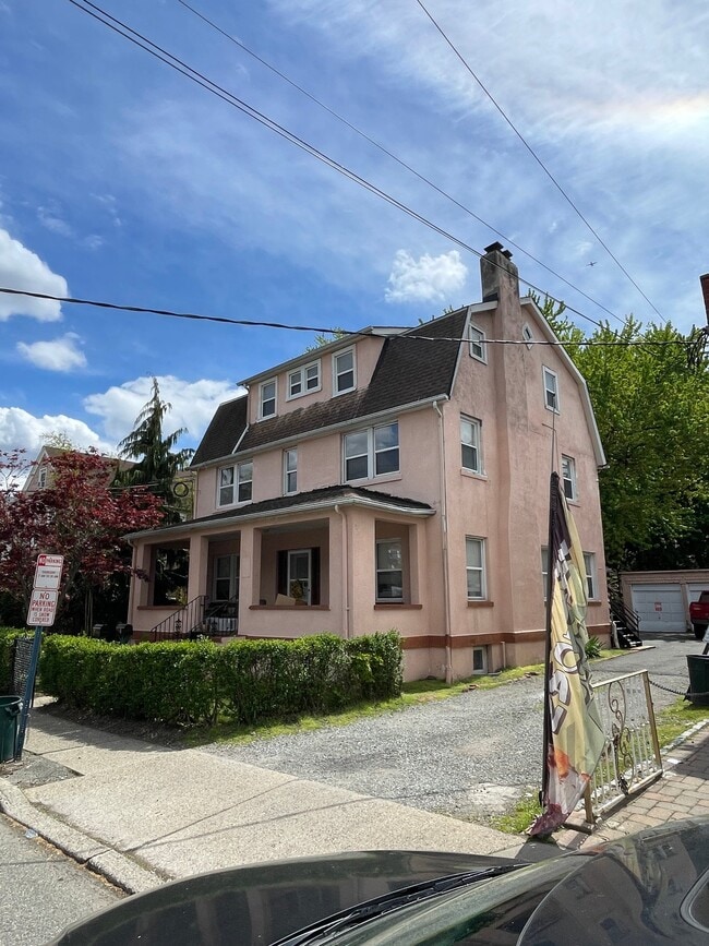 205 Central Ave, Unit 2