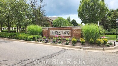 2749 Barclay Way in Ann Arbor, MI - Building Photo - Building Photo