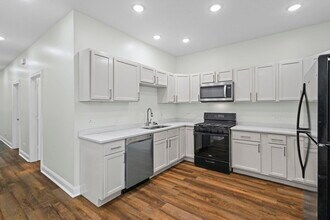 1841 S Kedzie Ave in Chicago, IL - Building Photo - Building Photo