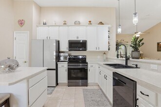 700 Trotter Ln in Melbourne, FL - Building Photo - Building Photo