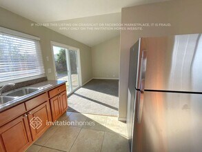 513 Hummingbird Way in Suisun City, CA - Foto de edificio - Building Photo