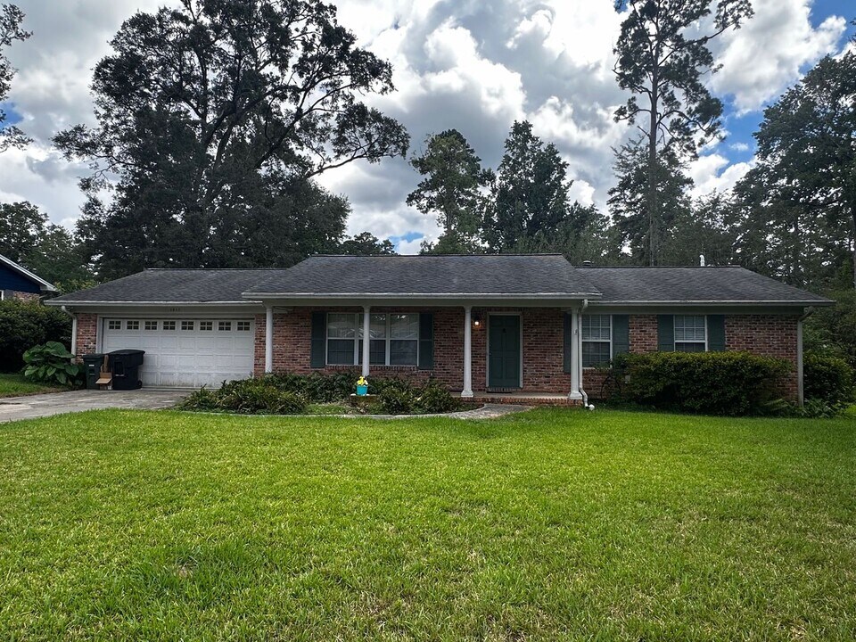 1917 Rhonda Dr in Tallahassee, FL - Building Photo