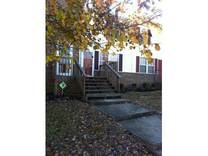 939 Kingsbury Dr, Unit B in Clarksville, TN - Foto de edificio