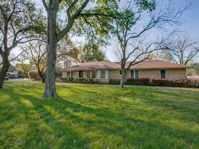 property at 4054 Walnut Hill Ln