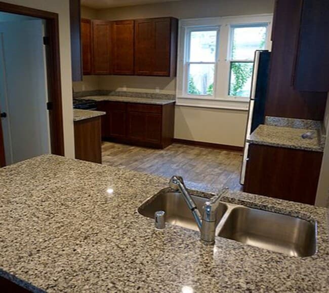 property at 307 5th Ave SE