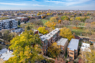 Magnolia Court in Chicago, IL - Building Photo - Building Photo